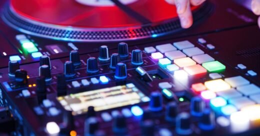 Nearly a third of over-45s have never had a ‘proper dance’ – as breakfast rave launched | UK | News