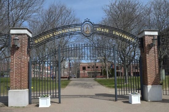 Connecticut State Interim Chancellor Steps Down