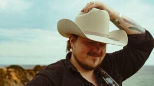 Vincent Neil Emerson on Steve Earle, New Album ‘Blue Stars,’ the Opry