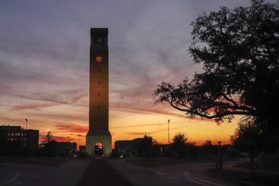 Accreditor Mum as Texas Politicians Take Curricular Control