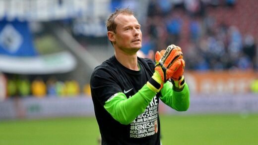 Former Arsenal goalkeeper Alex Manninger, 48, killed in railroad crossing crash