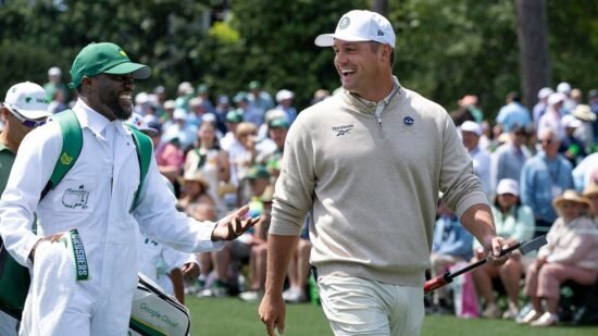 Kevin Hart caddies for Bryson DeChambeau and takes a swing at Augusta Par 3