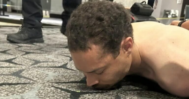 Alleged gunman wrote that he expected more security at White House Correspondents’ Dinner