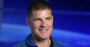 Artemis II astronaut describes “the most unique thing” he saw on the far side of the moon