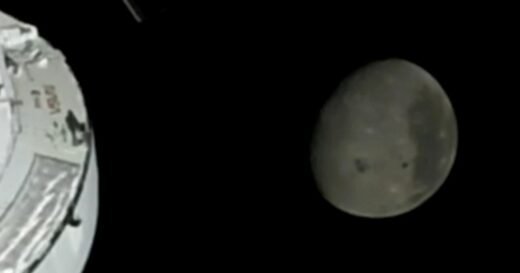 Artemis II travels around far side of the moon