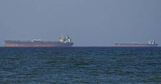 Democratic, Republican strategists on Strait of Hormuz reopening, midterms fundraising and more