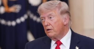 Trump gives conflicting messages on war in Iran