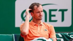 Daniil Medvedev hit with $7,000 fine for smashing racket at Monte Carlo Masters