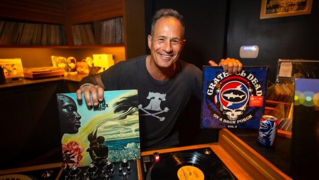 How Dogfish Head Became the Official Beer of the Grateful Dead