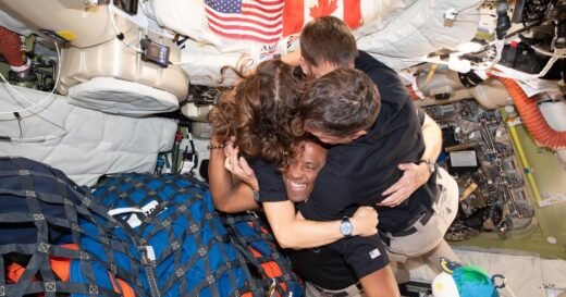 4/10: CBS Evening News – CBS News