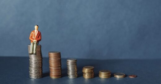 How much will a $100,000 annuity pay each month at age 60?