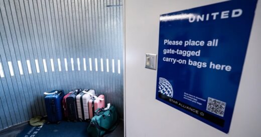 United raises bag fees, becoming second U.S. carrier to up the price this week