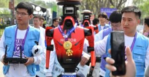 Humanoid ‘Lightning’ robot smashes the half-marathon record