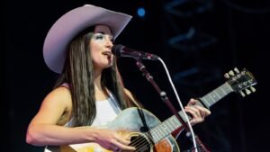 Arena Tour Kicks Off in August