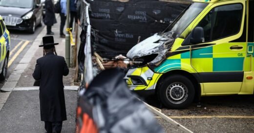 Man arrested after stabbing 2 people in north London, Jewish volunteer security group says