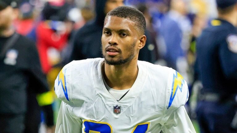 Ex-Chargers safety Nasir Adderley signs with the Indianapolis Colts