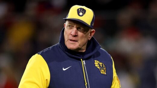 Brewers’ Pat Murphy takes issue with fans booing Trevor Megill during loss