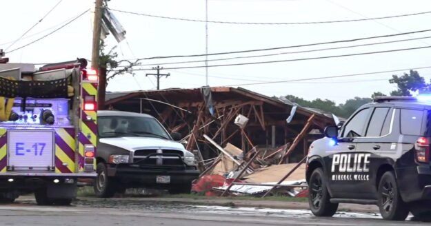 Powerful storm rips North Texas city of Mineral Wells, causing significant damage, injuries