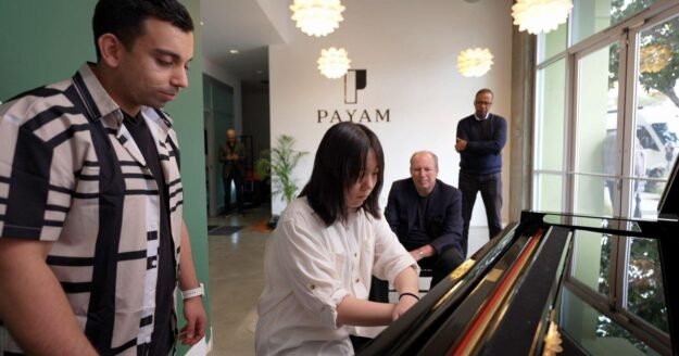Inside the fun, accessible method helping piano students win competitions | 60 Minutes