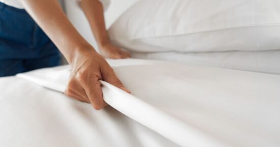 Households urged to put bedsheet in fridge before Thursday
