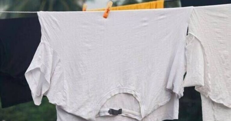 How to remove yellow stains from clothes using 65p DIY solution