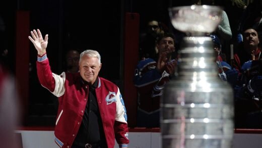 Family pays tribute to Claude Lemieux following death days after Canadiens honor