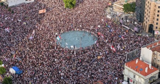 Serbian protesters clash with police amid massive anti-government rally in Belgrade