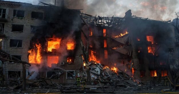 At least 2 dead, 83 wounded after Russia uses nuclear-capable missile in massive attack on Ukraine