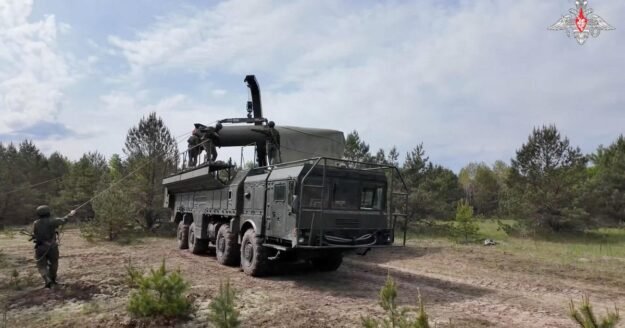Ukraine bolsters border security as Russia says nuclear munitions sent to Belarus for exercises