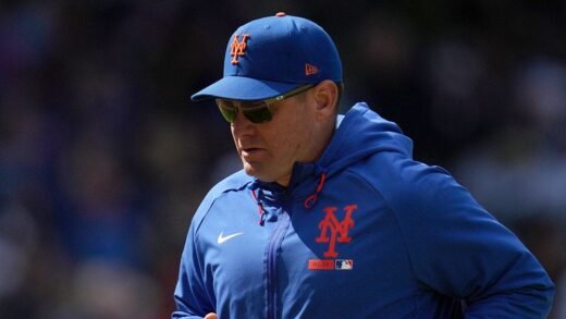 Mets keeping Carlos Mendoza despite worst record in MLB, David Stearns says