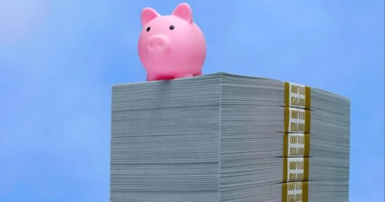 New data shows Americans are saving less