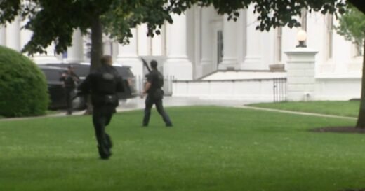 Possible gunshots heard from White House: CBS News reporters