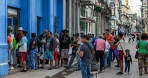 U.S. slaps top Cuban officials with new sanctions