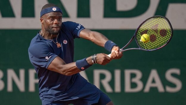 Frances Tiafoe yells at opponent during heated French Open comeback win