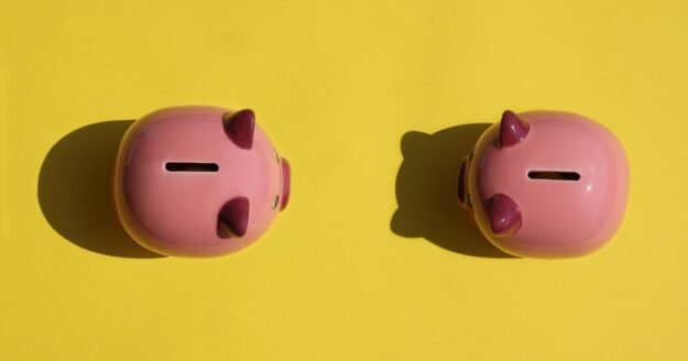 $100,000 short-term CD vs. $100,000 high-yield savings account: Which will earn more this year?