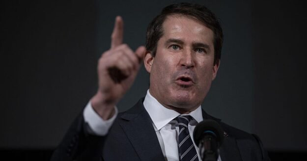 Rep. Seth Moulton to take on Sen. Ed Markey in Massachusetts Democratic Senate primary