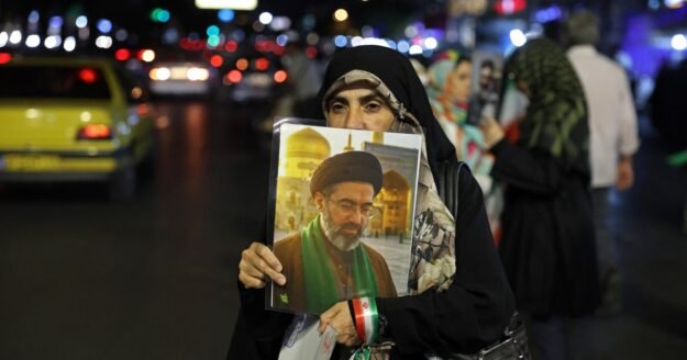 Iran says it’s mulling latest U.S. peace proposal, Trump says he’ll wait “a couple of days”