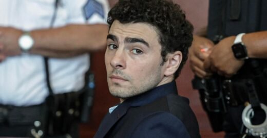 Luigi Mangione supporters are back in court — this time with press credentials