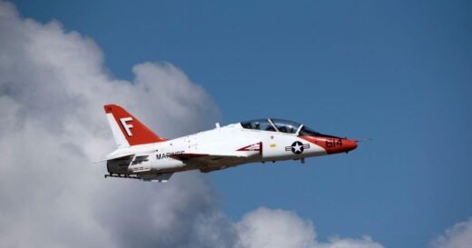 2 Navy pilots safely eject from training jet crash in Mississippi