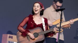Gracie Abrams Drops New Single ‘Hit the Wall’