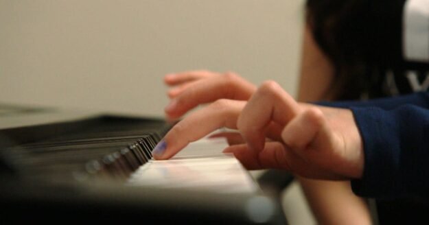 How the “Payam Method” keeps the joy in learning piano