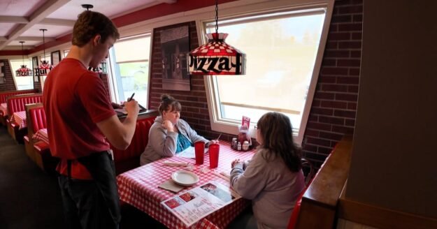 Restaurants turning back the clock to lure customers