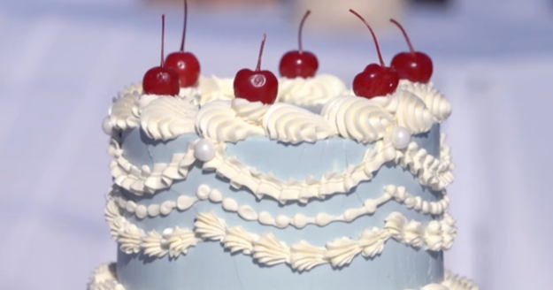 A cake picnic worth cutting into