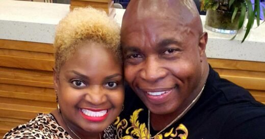 In first interview since being accused of murder in Texas, a TV bailiff sobs, “I live with it every day”