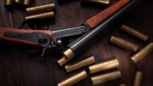 Mexican sports journalist carjacked at gunpoint during live TV broadcast