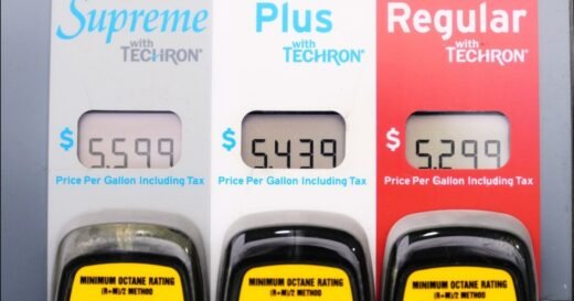 U.S. authorizes Iranian oil sales for 60 days