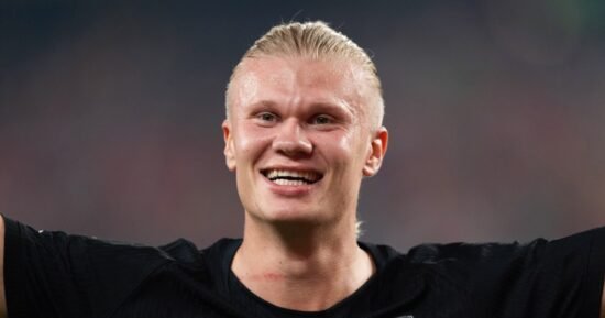 Erling Haaland powers Norway into the next round and keeps pace in Golden Boot race