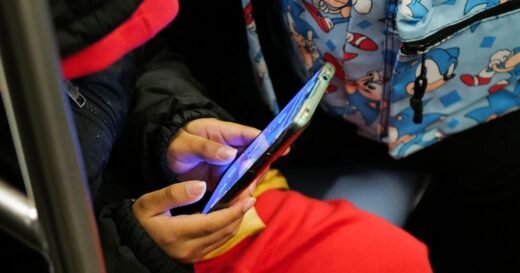 The KIDS Act clears House, drawing warnings from digital rights and tech groups