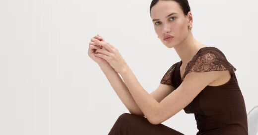 ‘Beautiful’ M&S wedding dress that ‘fits like a glove’ now £11