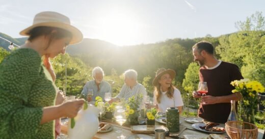 Ditch sprays and candles – three plants banish mosquitoes from gardens